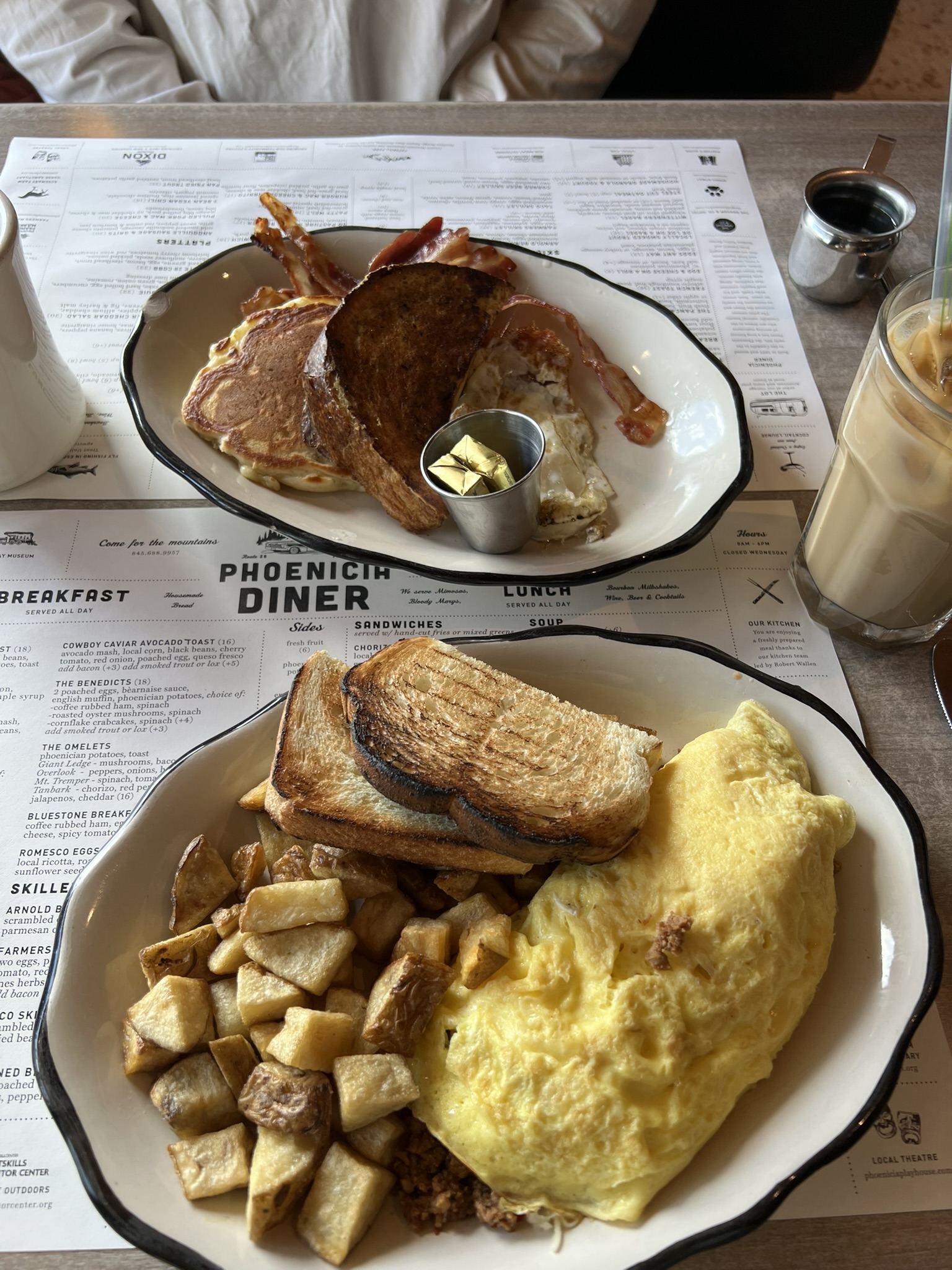 Phoenica Diner